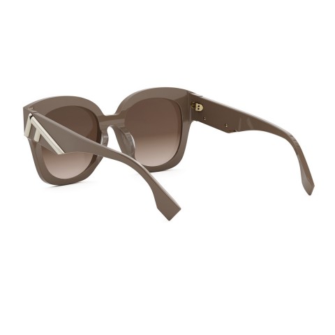 Fendi First | Woman sunglasses