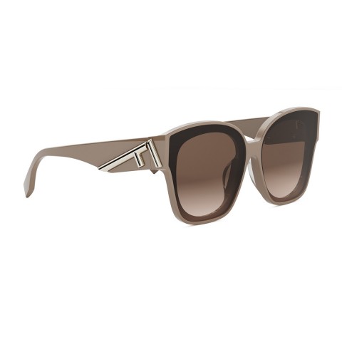 Fendi First | Woman sunglasses