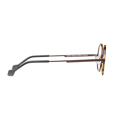 Matttew Comma | Man eyeglasses